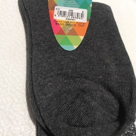 SALE. BUY 5/$10 and save.NWT. Girls Knee Socks Grey Sz 8. - Picture 5 of 6